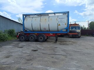 2017 Kassbohrer CS, красный, 4000000 рублей, вид 1