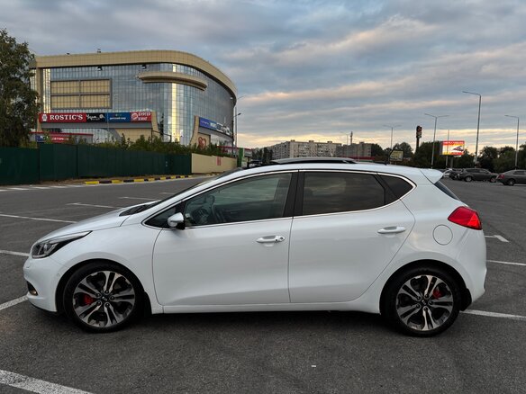2013 Kia Ceed II, белый, 1170000 рублей - вид 4
