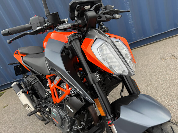 2023 KTM 390 Duke, красный, 550000 рублей - вид 3