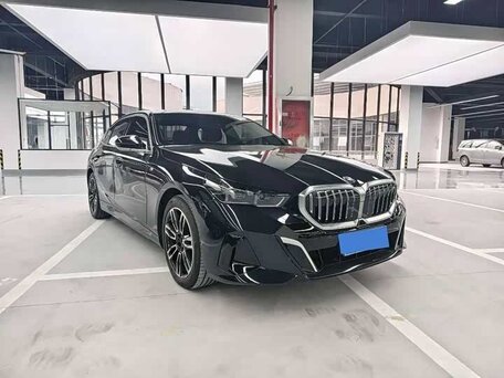 BMW 5 серии VIII (G60/G61/G68)