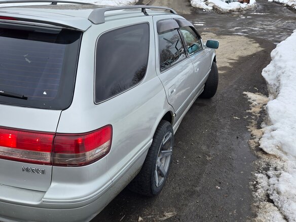2001 Toyota Mark II Qualis VIII (X100), серый, 710000 рублей - вид 5