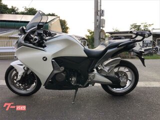 2012 Honda VFR 1200, белый, 850000 рублей, вид 4