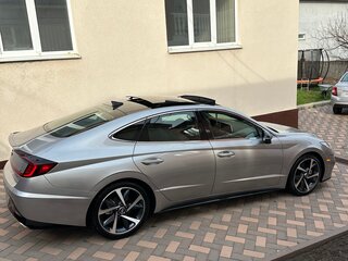2021 Hyundai Sonata VIII (DN8), серый, 2490000 рублей, вид 4