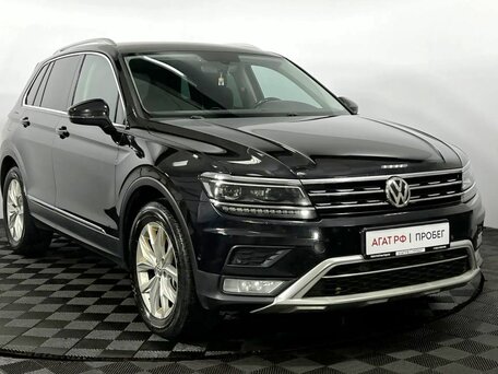 2017 Volkswagen Tiguan II, чёрный, 2410000 рублей, вид 4