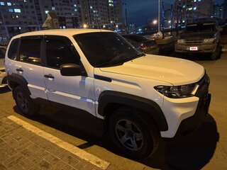 2023 Lada (ВАЗ) Niva Travel I, белый, 1100000 рублей, вид 3