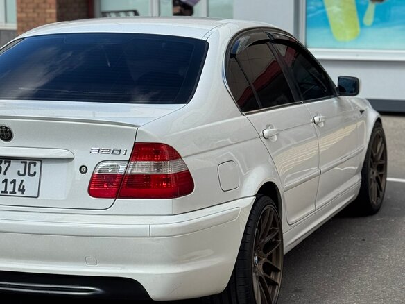 2003 BMW 3 серии 320i IV (E46) Рестайлинг, белый, 580000 рублей - вид 2