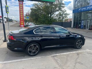 2019 Volkswagen Passat B8, чёрный, 2000000 рублей, вид 5