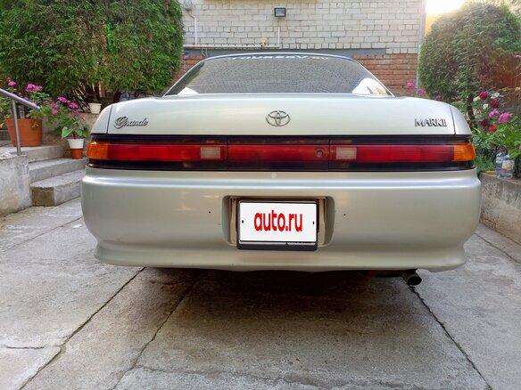 1993 Toyota Mark II VII (X90), серебристый - вид 1