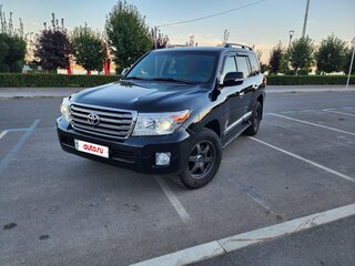 2015 Toyota Land Cruiser 200 Series Рестайлинг 1, чёрный, 3990000 рублей, вид 1