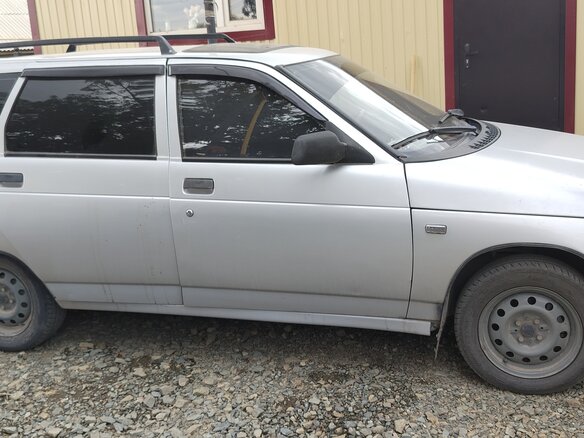 2004 Lada (ВАЗ) 2111, серебристый, 250000 рублей