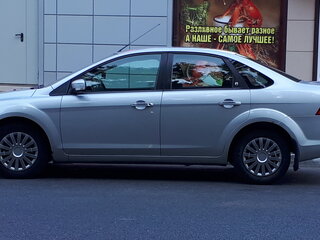 2009 Ford Focus II Рестайлинг, серебристый, 639000 рублей, вид 1