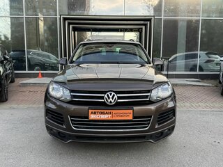 2014 Volkswagen Touareg II Рестайлинг, коричневый, 1949000 рублей, вид 2
