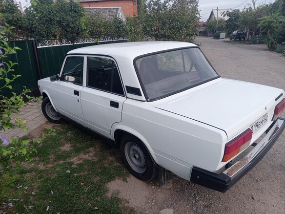 2011 Lada (ВАЗ) 2107, белый - вид 7