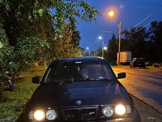 1995 BMW 5 серии 520i III (E34), фиолетовый, 260000 рублей, вид 2