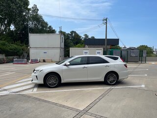 2016 Toyota Camry VII (XV50) Рестайлинг, белый, 2200000 рублей, вид 3