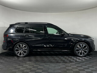 2026 BMW X7 M60i I (G07) Рестайлинг, чёрный, 22890000 рублей, вид 4