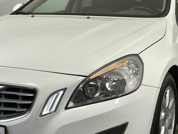 2013 Volvo S60 II, белый, 1090000 рублей - вид 16