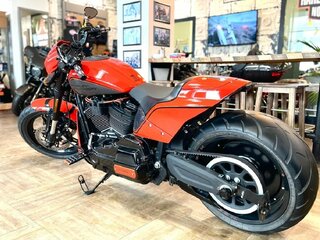 2020 Harley-Davidson FXDR 114, оранжевый, 2450000 рублей, вид 3