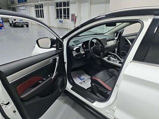 2023 Geely Coolray (Binyue) I, белый, 1190000 рублей, вид 4