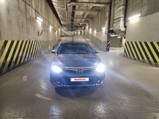 2016 Toyota Camry VII (XV50) Рестайлинг, серый, 2150000 рублей, вид 1