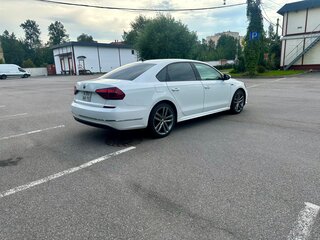 2018 Volkswagen Passat (North America and China) I Рестайлинг, белый, 1870000 рублей, вид 4