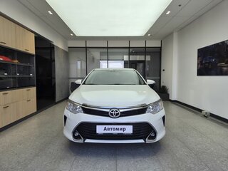 2016 Toyota Camry VII (XV50) Рестайлинг, белый, 2050000 рублей, вид 2