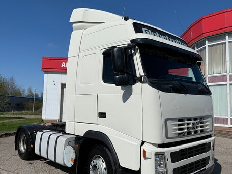 2005 Volvo FH, белый, 1990000 рублей, вид 3