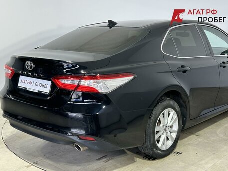 2019 Toyota Camry VIII (XV70), чёрный, 2520000 рублей, вид 3
