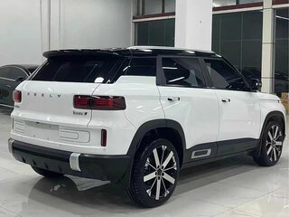 2023 Geely Icon I Рестайлинг, белый, 2500000 рублей, вид 2