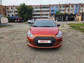 2013 Hyundai Solaris I, красный, 550000 рублей, вид 2