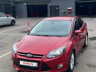 2011 Ford Focus III, красный, 845000 рублей, вид 3