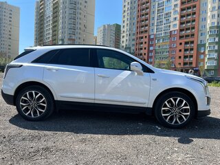 2021 Cadillac XT5 I Рестайлинг, белый, 4099000 рублей, вид 4
