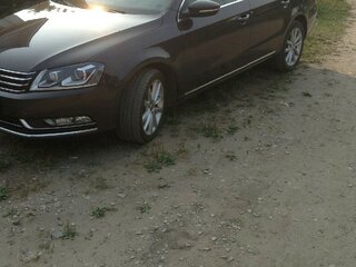 2011 Volkswagen Passat B7, чёрный, 1360000 рублей, вид 1