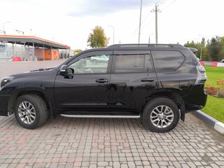 2016 Toyota Land Cruiser Prado 150 Series Рестайлинг 1, чёрный, 4600000 рублей, вид 3