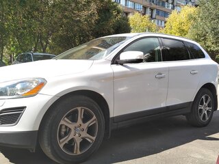 2012 Volvo XC60 I, белый, 1410000 рублей, вид 1