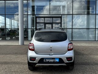 2021 Renault Sandero Stepway II Рестайлинг, серебристый, 1190000 рублей, вид 5