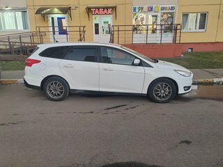 2015 Ford Focus III Рестайлинг, белый, 1000000 рублей, вид 2