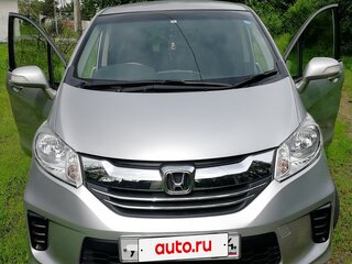 2015 Honda Freed I Рестайлинг 2, серебристый, 1400000 рублей, вид 1
