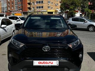 2021 Toyota RAV4 V (XA50), чёрный, 3250000 рублей, вид 1