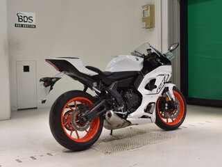 2024 Yamaha YZF-R7, серебристый, 1150000 рублей, вид 5