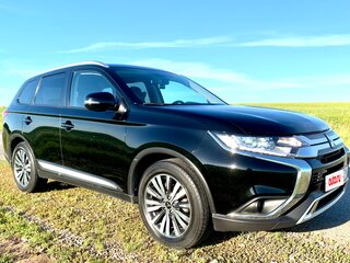 2021 Mitsubishi Outlander III Рестайлинг 3, чёрный, 2310000 рублей, вид 1