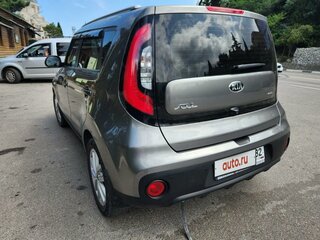 2018 Kia Soul II Рестайлинг, серебристый, 1949999 рублей, вид 3