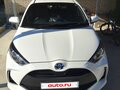 2020 Toyota Yaris IV, белый, 1350000 рублей