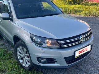 2013 Volkswagen Tiguan I Рестайлинг, серебристый, 950000 рублей, вид 1