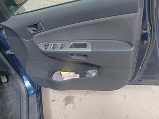 2004 Toyota Wish I, синий, 910000 рублей, вид 5
