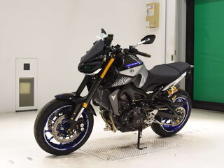 2020 Yamaha MT-09 (FZ-09), чёрный, 900000 рублей, вид 4