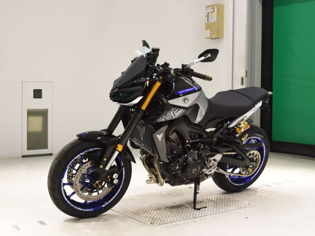 2020 Yamaha MT-09 (FZ-09), чёрный, 900000 рублей, вид 4