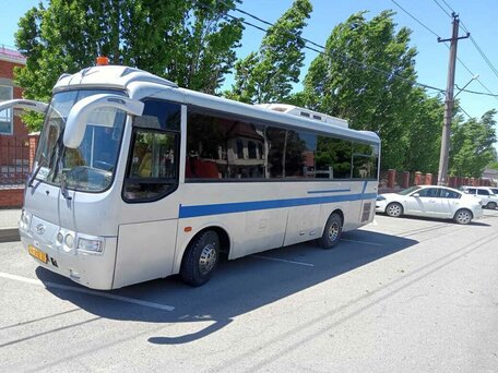2003 Hyundai Aero Town, серый, 1100000 рублей, вид 4
