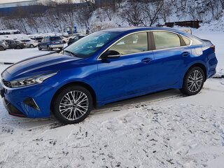 2022 Kia Cerato IV Рестайлинг, синий, 3400000 рублей, вид 5