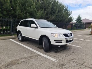 2008 Volkswagen Touareg I Рестайлинг, белый, 1550000 рублей, вид 2